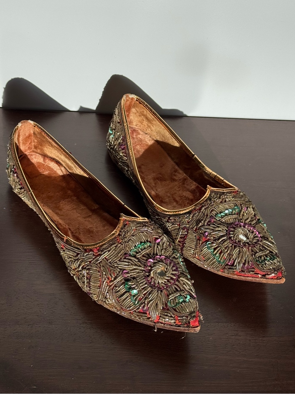 VTG Handmade Embellished Pakistani Khussa Flats Size 6 Leather Sole Pointed Toe